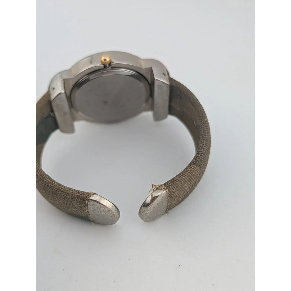 Moulin Women's Interchageable Bangle Band Watch 2 Bangles- New Battery